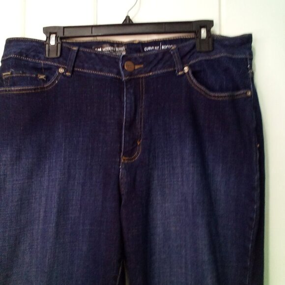 Lee Jeans Women 18 Long Curvy Fit Boot Cut Dark Wash Blue - Picture 4 of 16